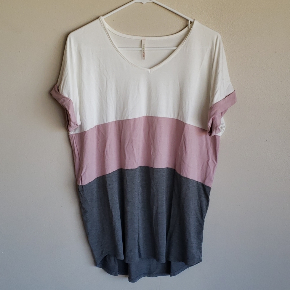 Boutique short sleeve, color block top